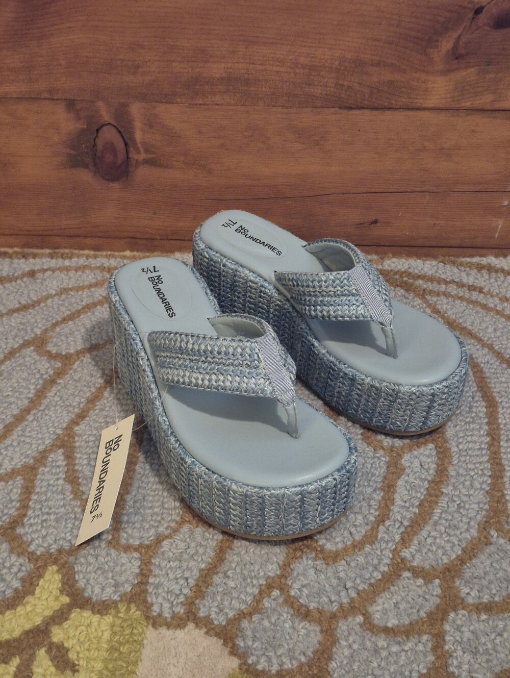 NWT No Boundaries Light Blue Platform Thongs Size 7.5 Or 9